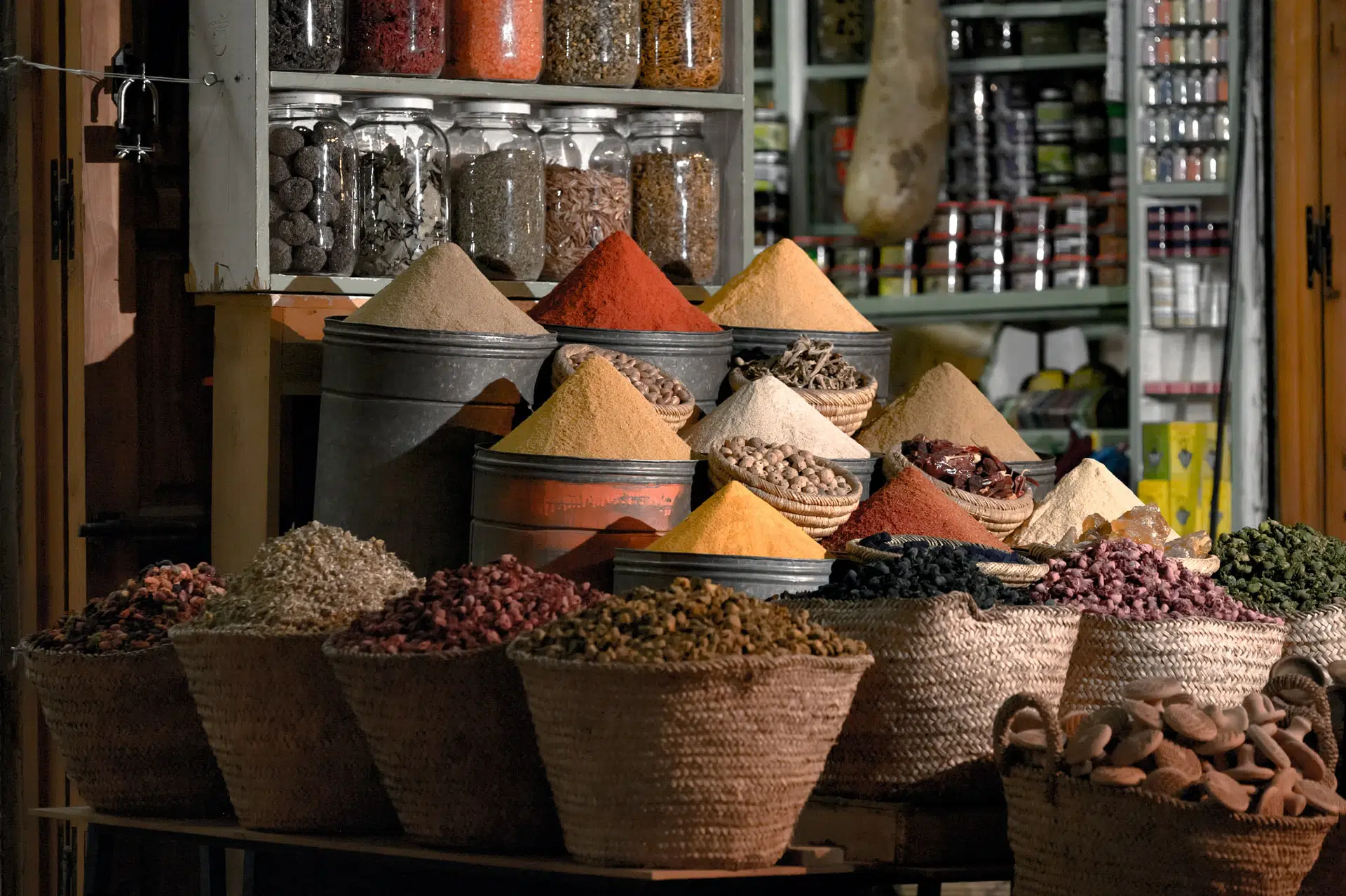 USING A GUIDE TO EXPLORE THE SOUKS OF MARRAKECH
